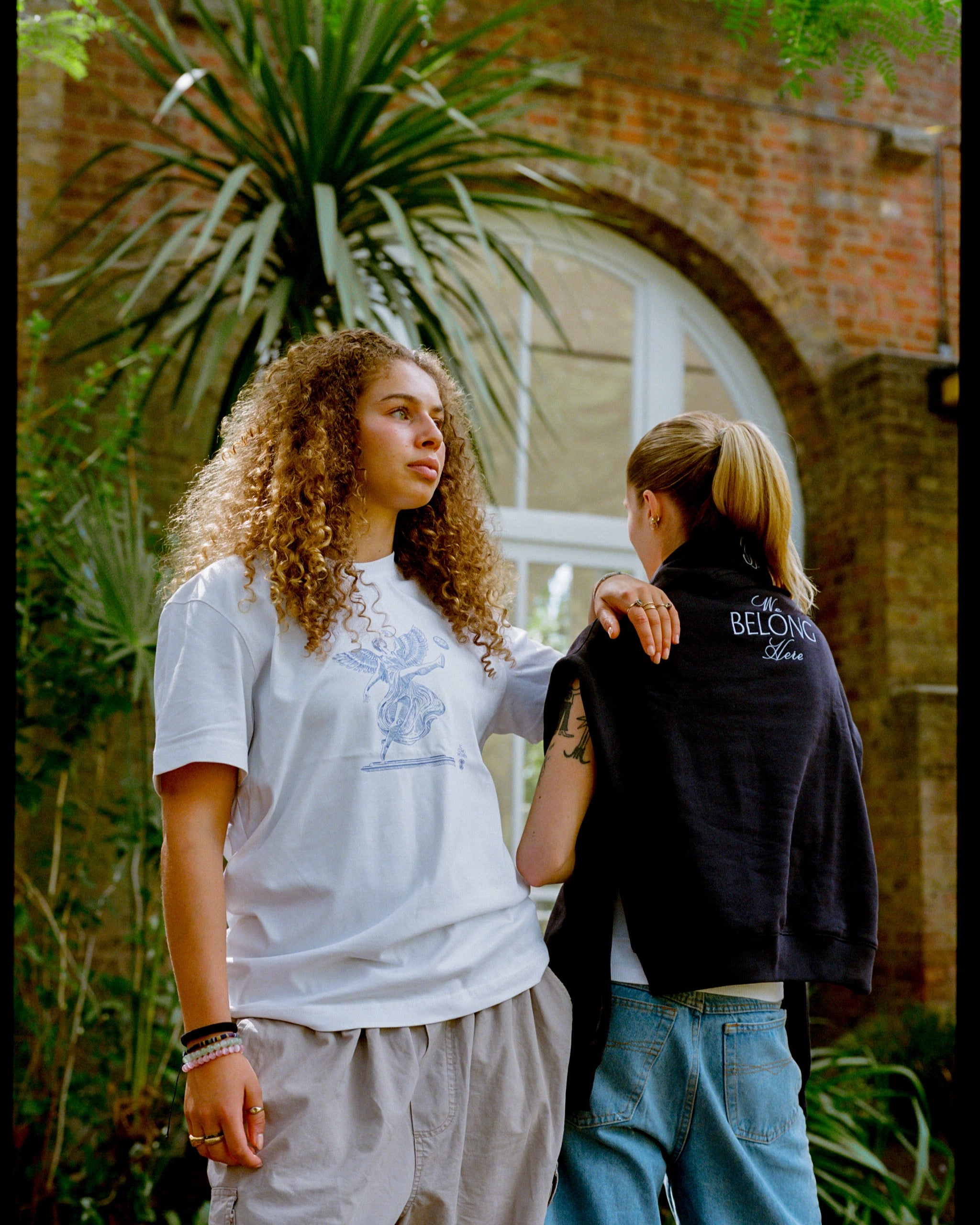 ART OF x FC Como We Belong Tee | White Graphic Football T-shirt